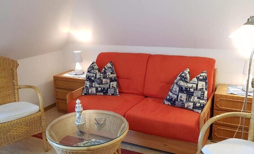 ペンション Ferienwohnungfloppyhansiog3