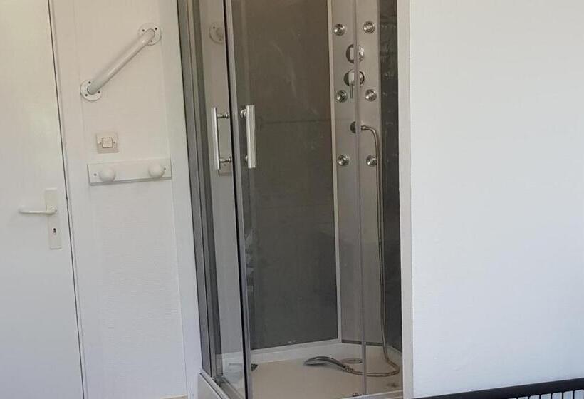 Пансион Gazelle Guest House And Art Gallery