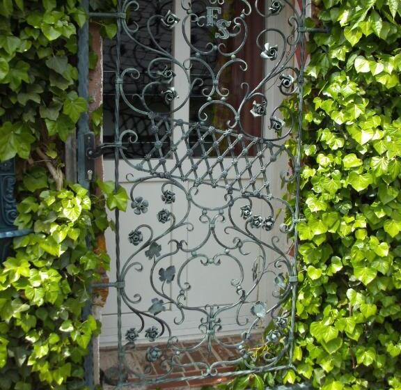 بنسيون Haus Klara