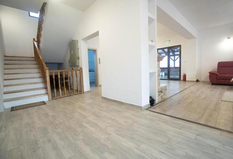 פנסיון Livada Amely