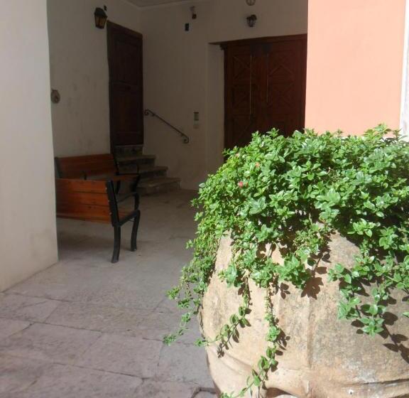 بنسيون Palazzo Gentilizio De Maffutiis