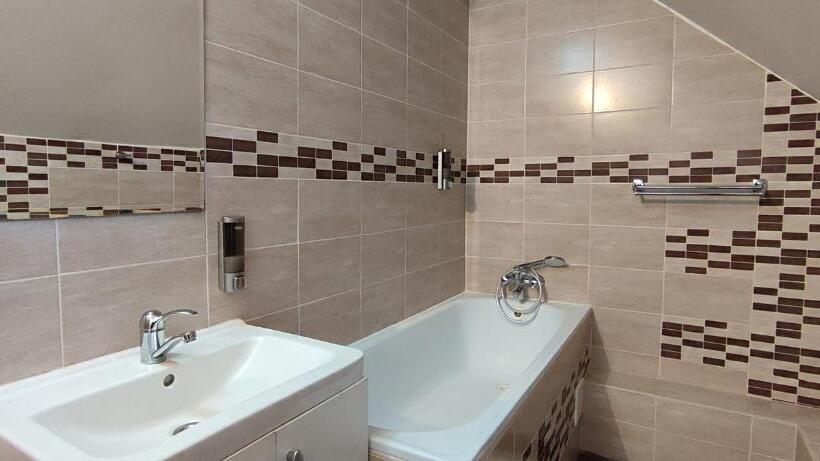 ペンション Penzión Veperec