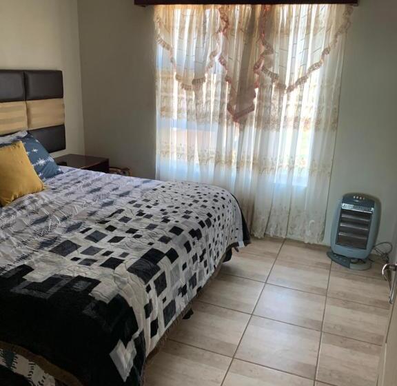 膳宿费 Sapzres At Taung