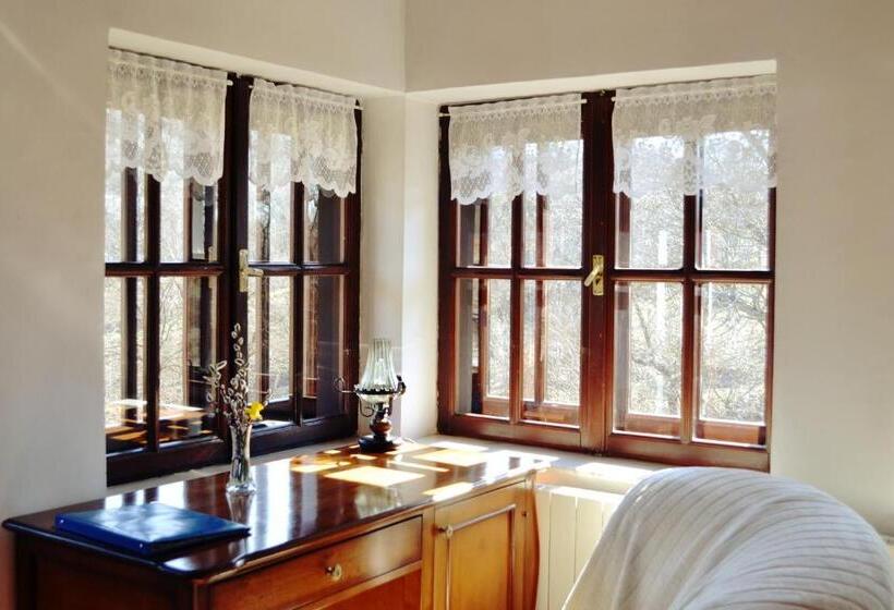 פנסיון Villa Castelul Maria