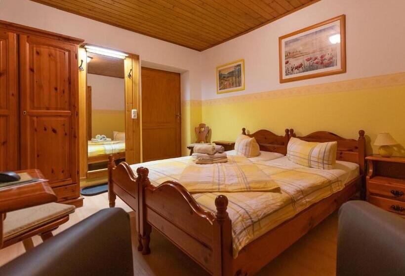 Pension Und Gaststätte Zur Knappenschänke