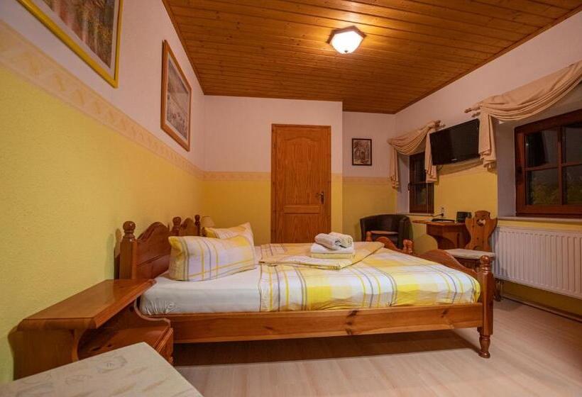 Pension Und Gaststätte Zur Knappenschänke