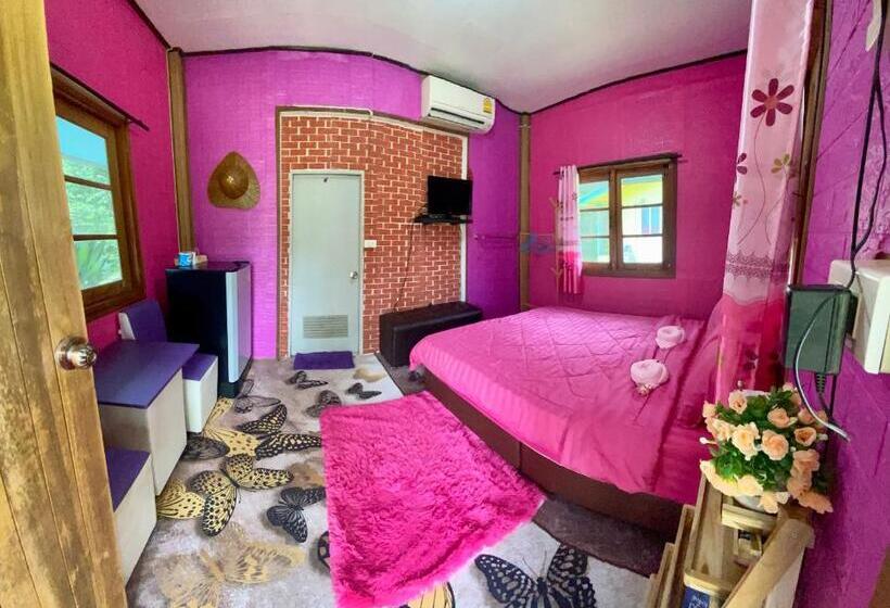 リゾートホテル Lee Red House