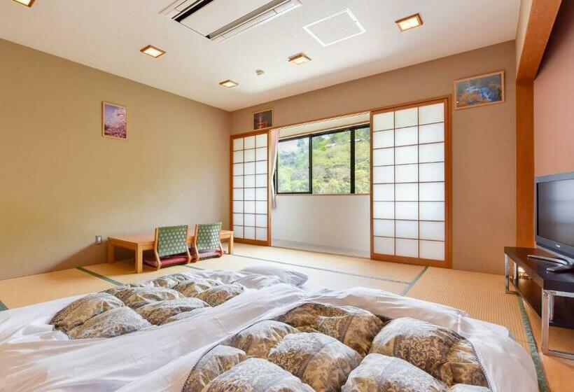 ريوكان Momijigawa Onsen