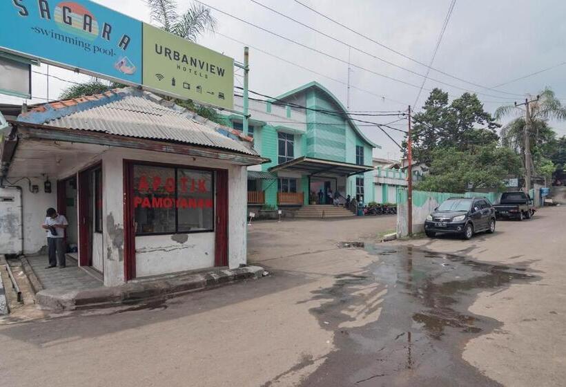 Urbanview Hotel Sagara Bogor