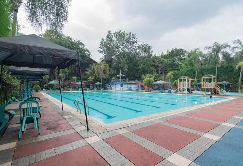 Urbanview Hotel Sagara Bogor