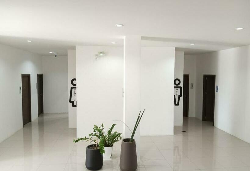 22 Twenty Two Hotel ทะเวนตี้ ทู โฮเทล