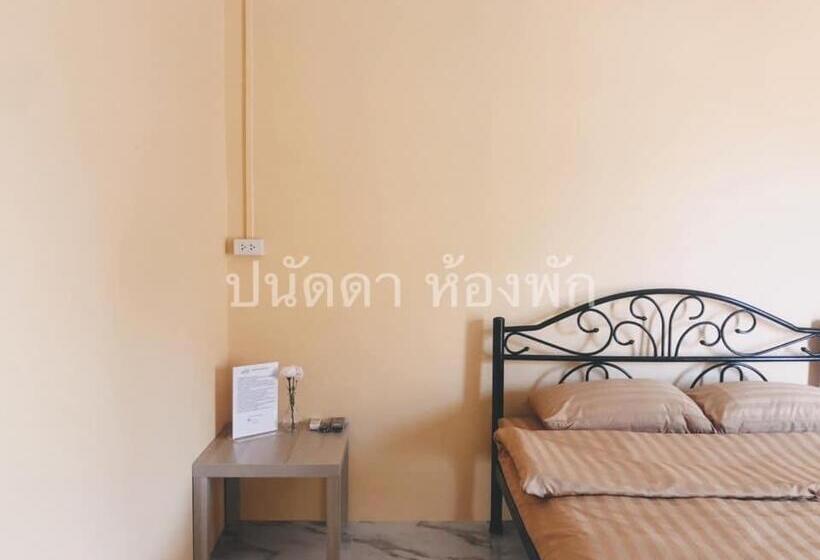 旅馆 ปนัดดา ห้องพัก
