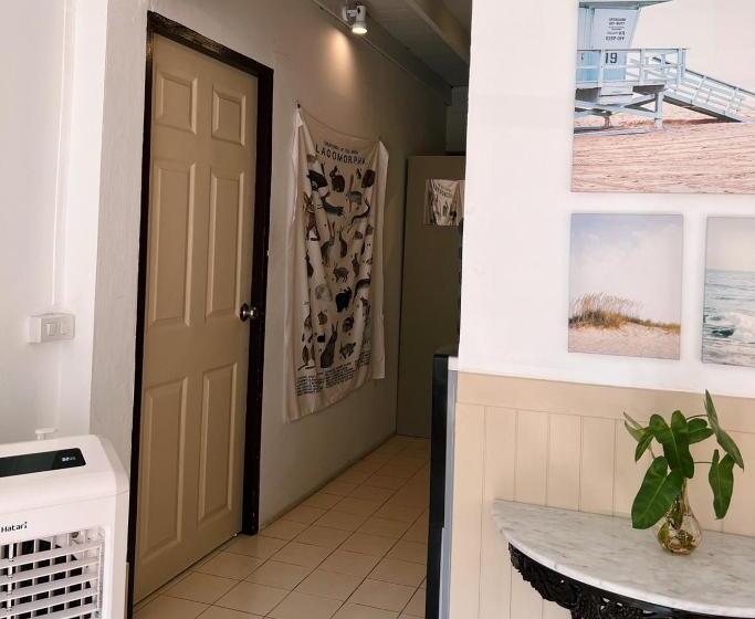 فندق صغير Eden Hotel Bangsean