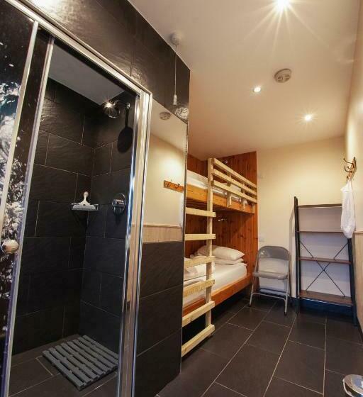 旅馆 Highland Basecamp