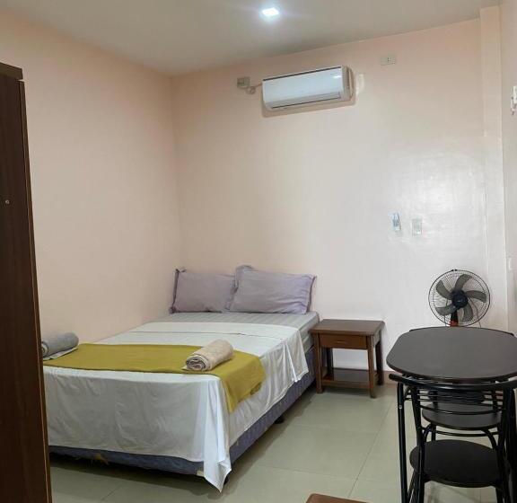 Общежитие Kellocks  Seaview Apartelle