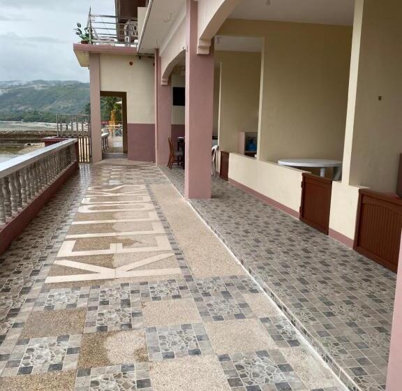 Общежитие Kellocks  Seaview Apartelle