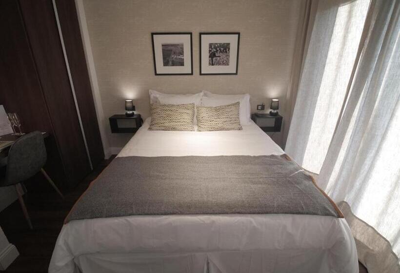 Общежитие Pizzorno Lodge & Wine