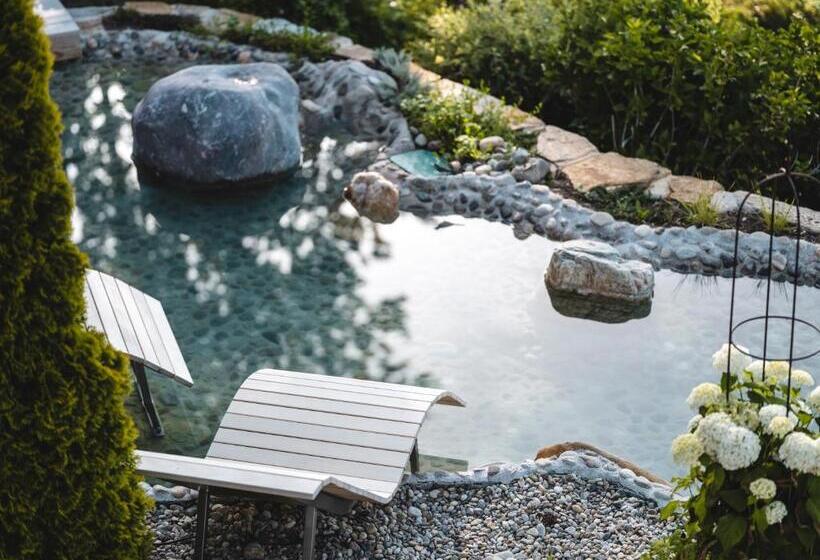 הוסטל Weingut Essgut Schlafgut Sabathihof Dillinger