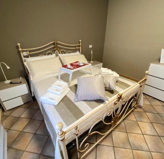 B&b Ares Castel Baronia