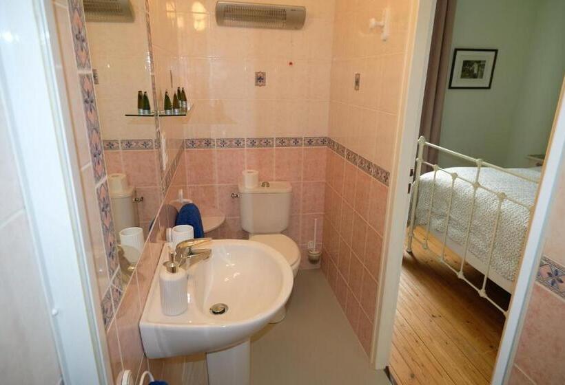 住宿加早餐  Au Chiron