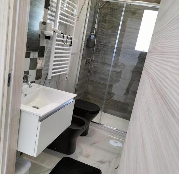 مبيت وإفطار Black & White