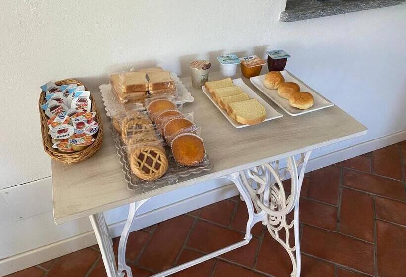 住宿加早餐  Cascina Spazio Indaco