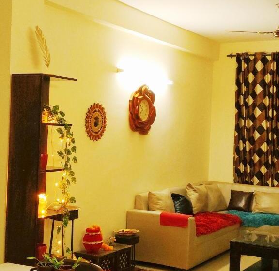 Nocleg ze śniadaniem Exclusive Floor On Manali Expressway For Family