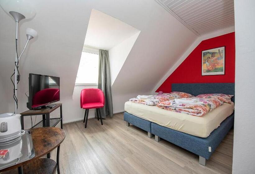 مبيت وإفطار Gästehaus Mona Lisa