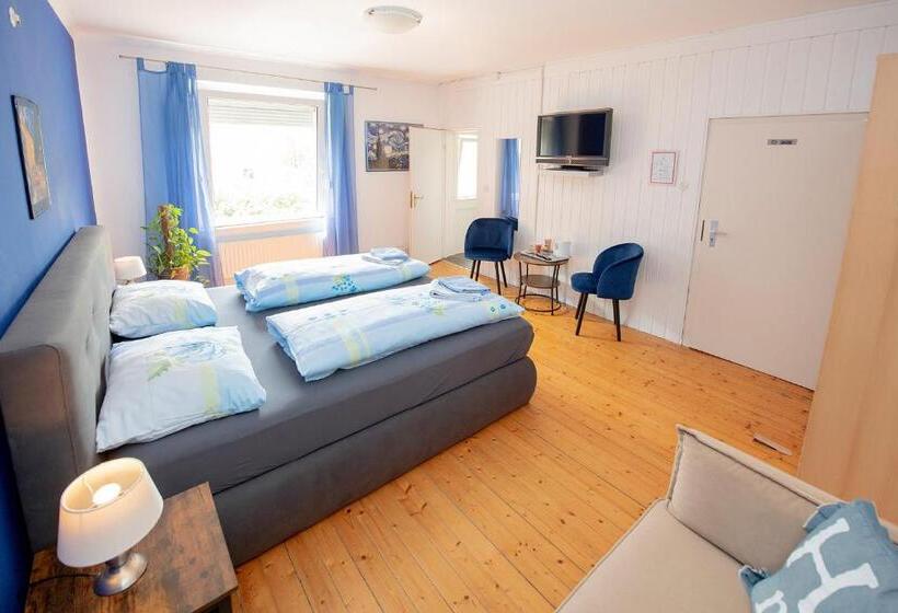 مبيت وإفطار Gästehaus Mona Lisa