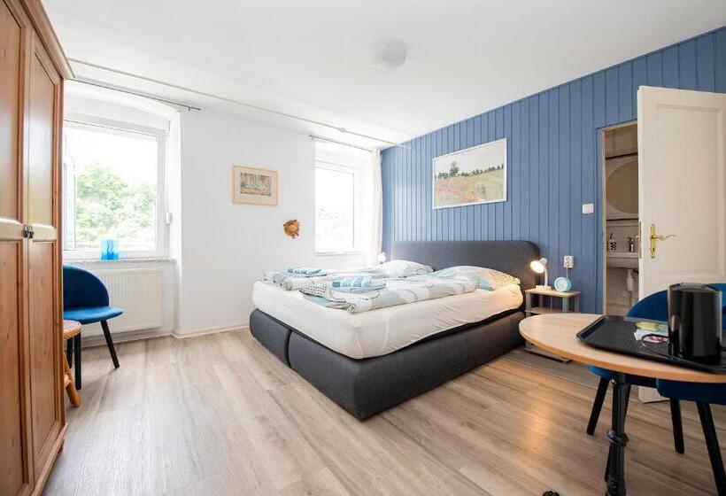 مبيت وإفطار Gästehaus Mona Lisa