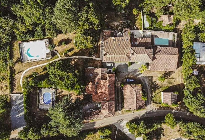 مبيت وإفطار La Laujère Chambres D Hôtes Romance