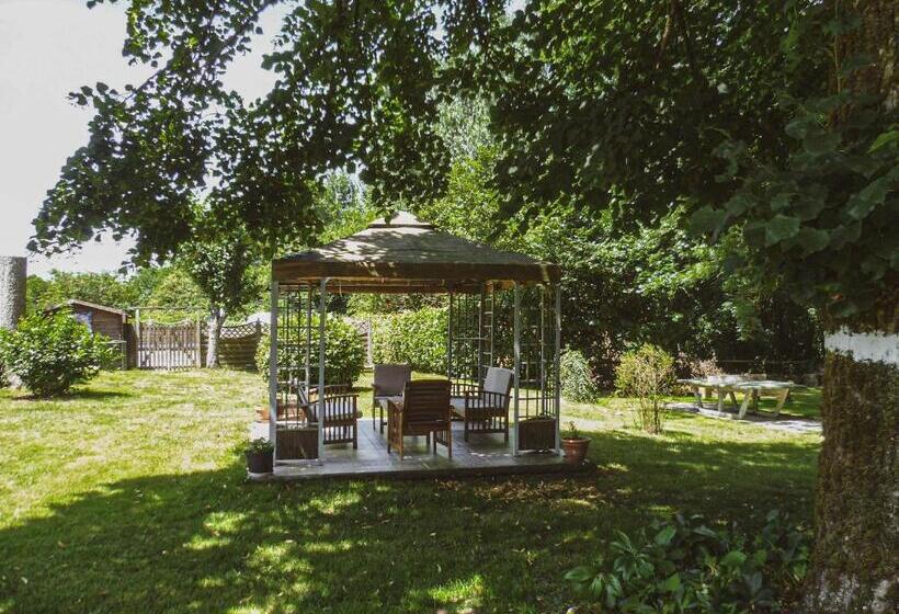 مبيت وإفطار La Laujère Chambres D Hôtes Romance