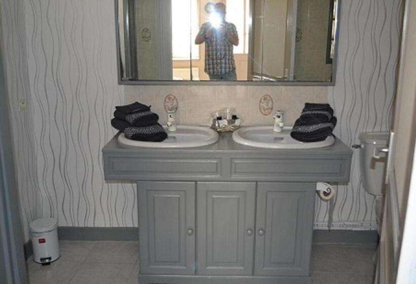 مبيت وإفطار La Maison Aux Hortensias