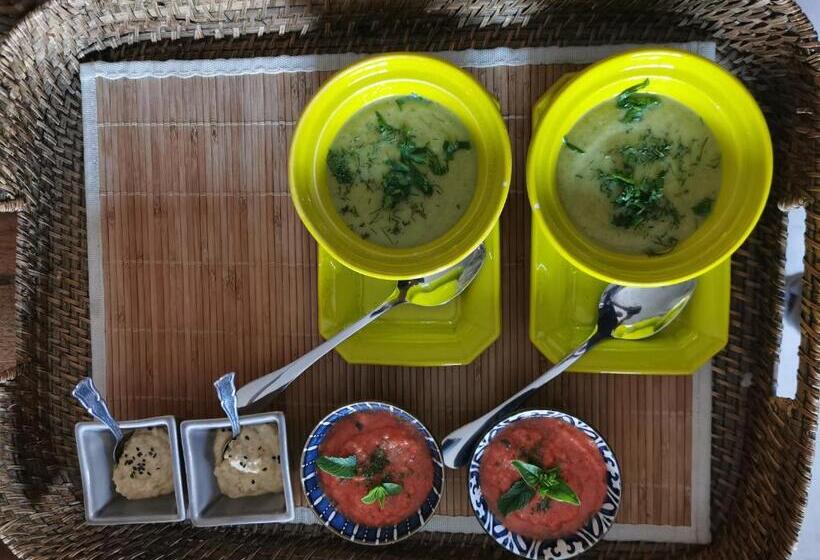 ベッドアンドブレックファースト La Peyregoune, Logement En Pleine Nature Et Table D Hôtes