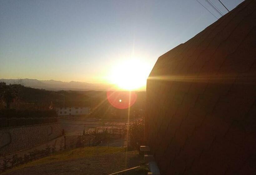 צימר La Tana Dello Scoiattolo   Adults Only