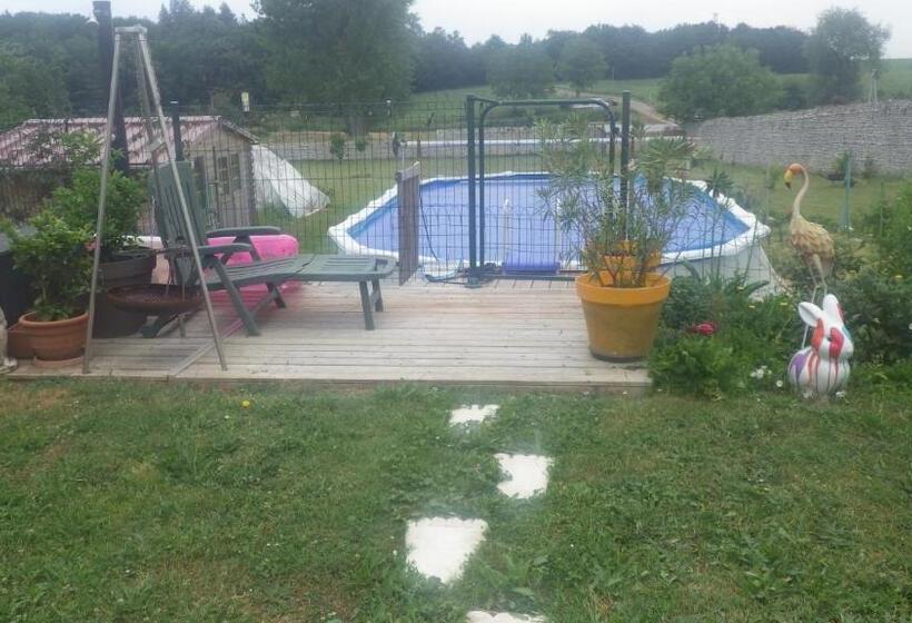 צימר Le Logis Du Bouil