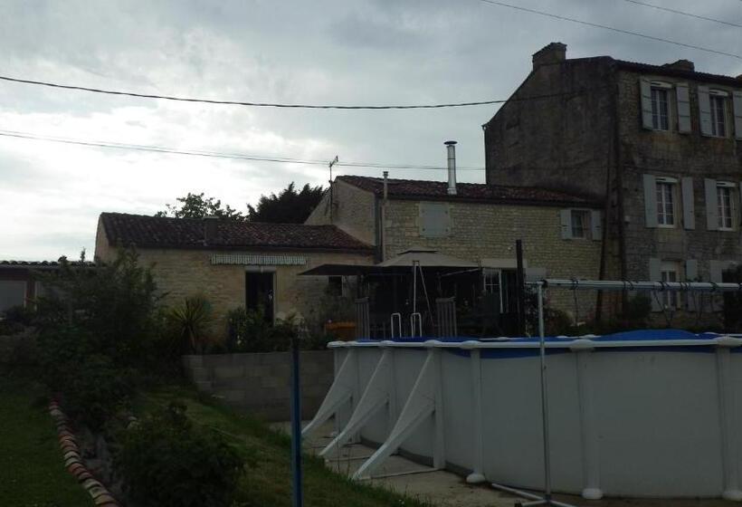 צימר Le Logis Du Bouil