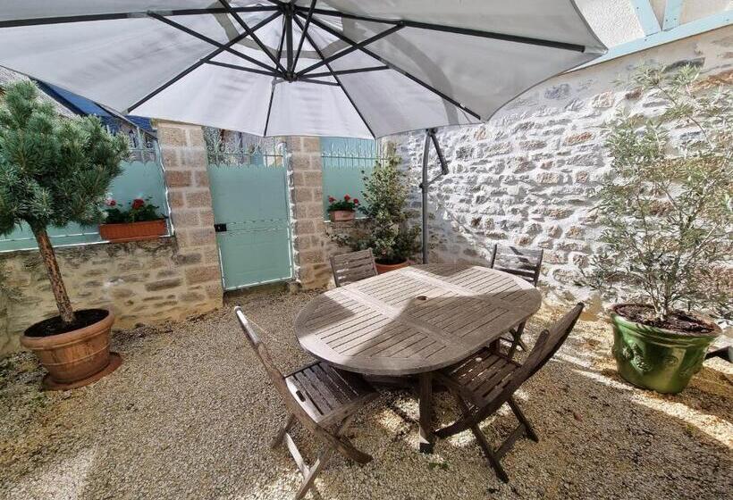 민박 Maison D Hôtes Les Jardins Saint Eloi