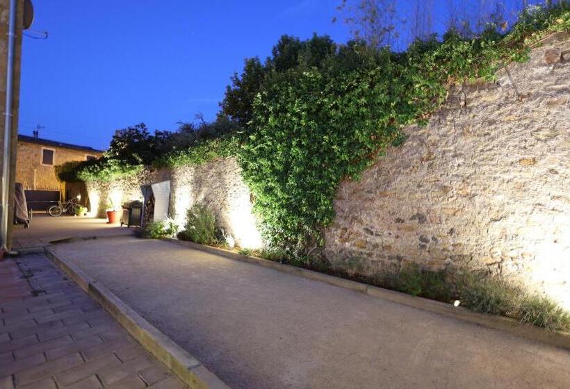ベッドアンドブレックファースト Maison Dix Chambres D Hôtes Et Espace Spa Bien être