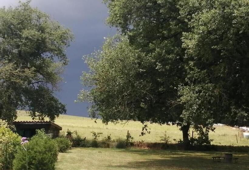 مبيت وإفطار Maison Maupas Chambre Rouge