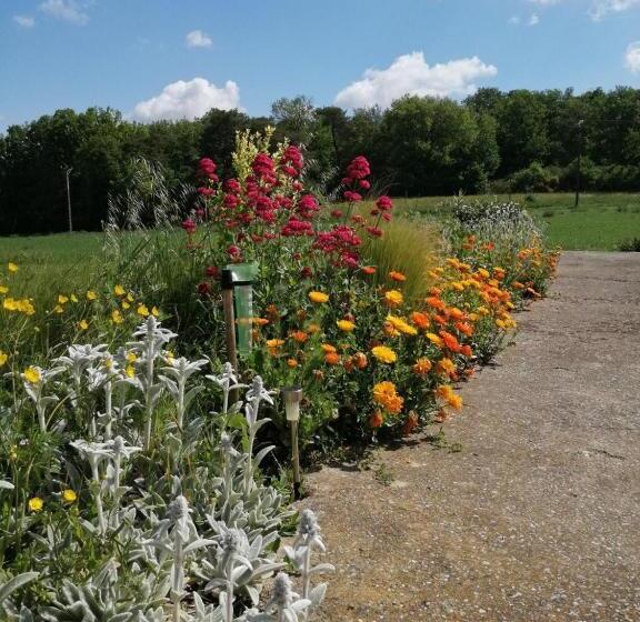 مبيت وإفطار Maison Maupas Chambre Rouge