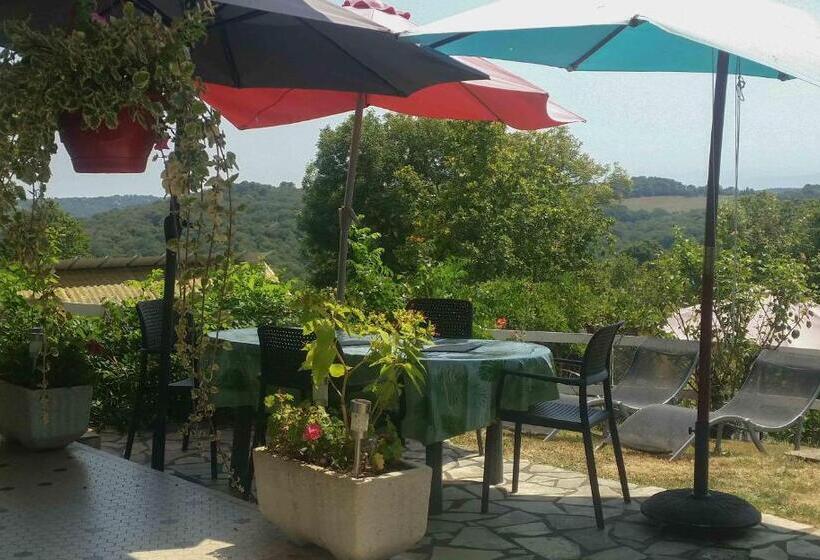 مبيت وإفطار O Jardin