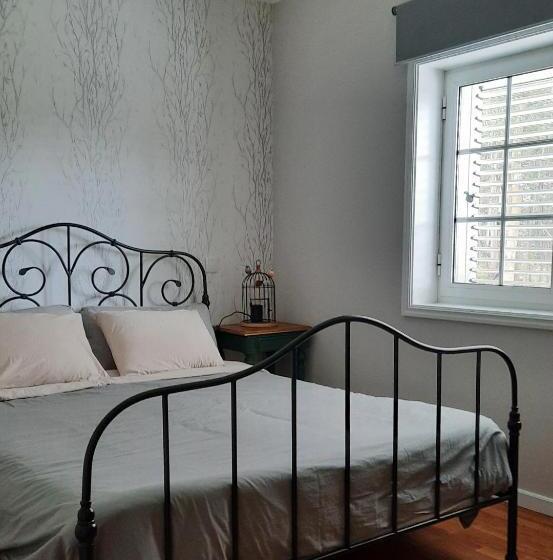 Bed and Breakfast Smiling Places Guest House In Labruge