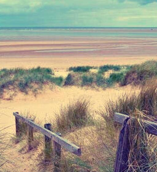 مبيت وإفطار Somerleyton Meadows   The Hideaway Hut & Hot Tub