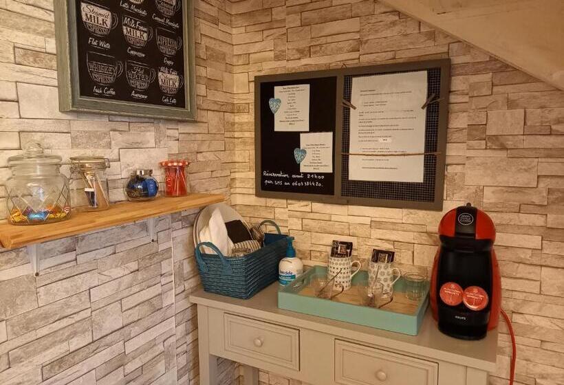 Bed and Breakfast Studio Cosy à 10 Minutes De Nîmes