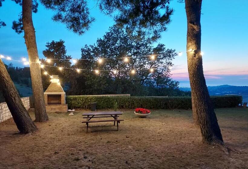 تختخواب و صبحانه Villa De Ruschi