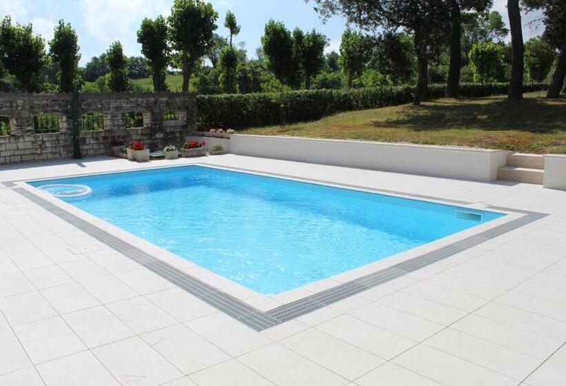 تختخواب و صبحانه Villa De Ruschi