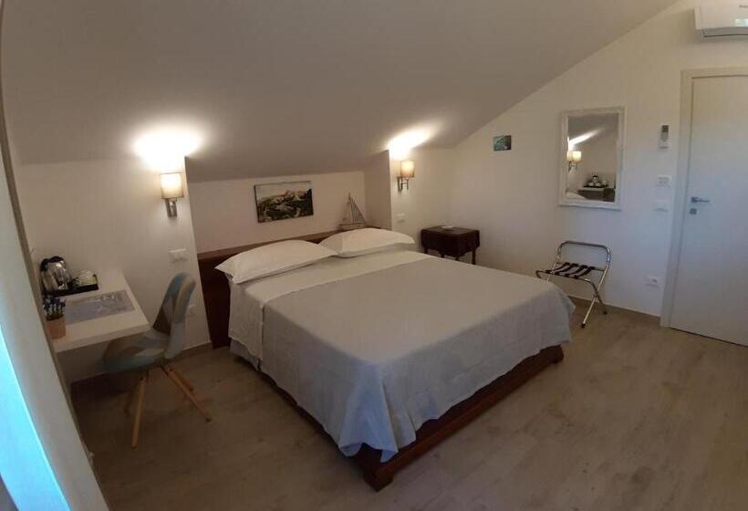 تختخواب و صبحانه Villa De Ruschi