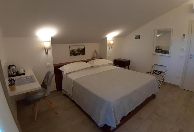 تختخواب و صبحانه Villa De Ruschi