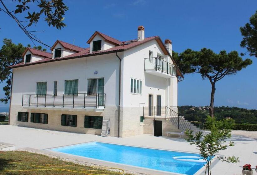 تختخواب و صبحانه Villa De Ruschi